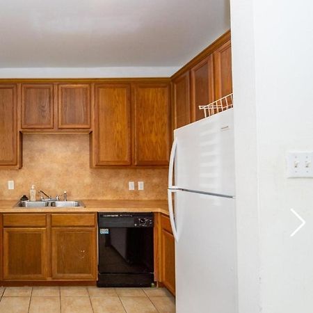 Lovely Downtown Room #2 No Smoking No Kids Second Floor هيوستن المظهر الخارجي الصورة