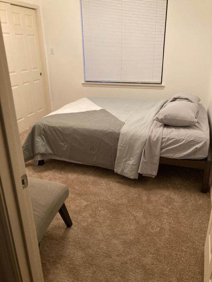 Lovely Downtown Room #2 No Smoking No Kids Second Floor هيوستن المظهر الخارجي الصورة